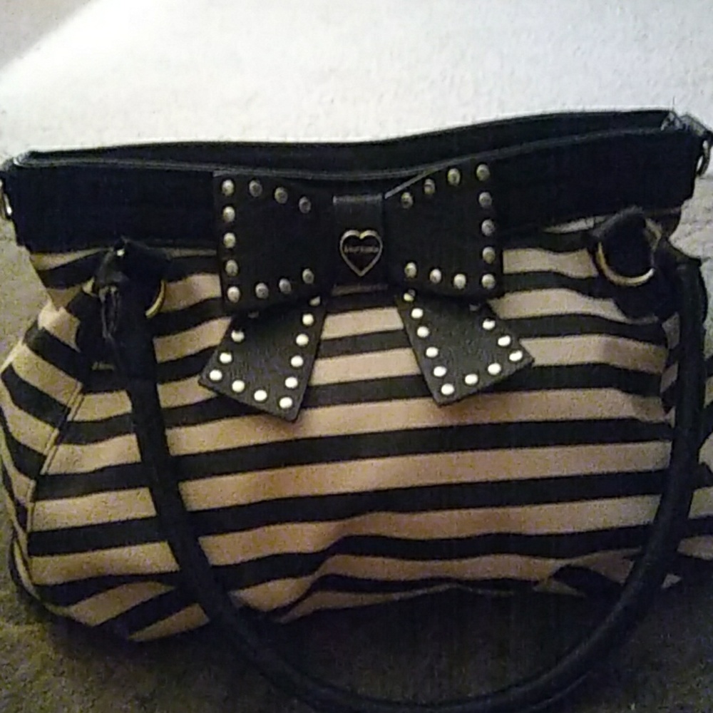 Betsy Purse